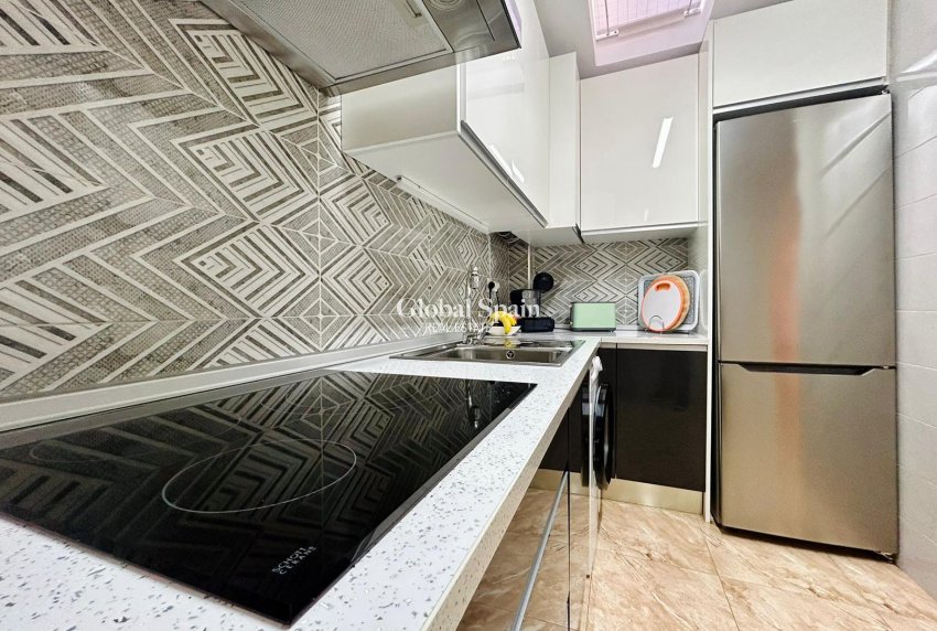 Venta - CASA -
TORREVIEJA - Costa Blanca