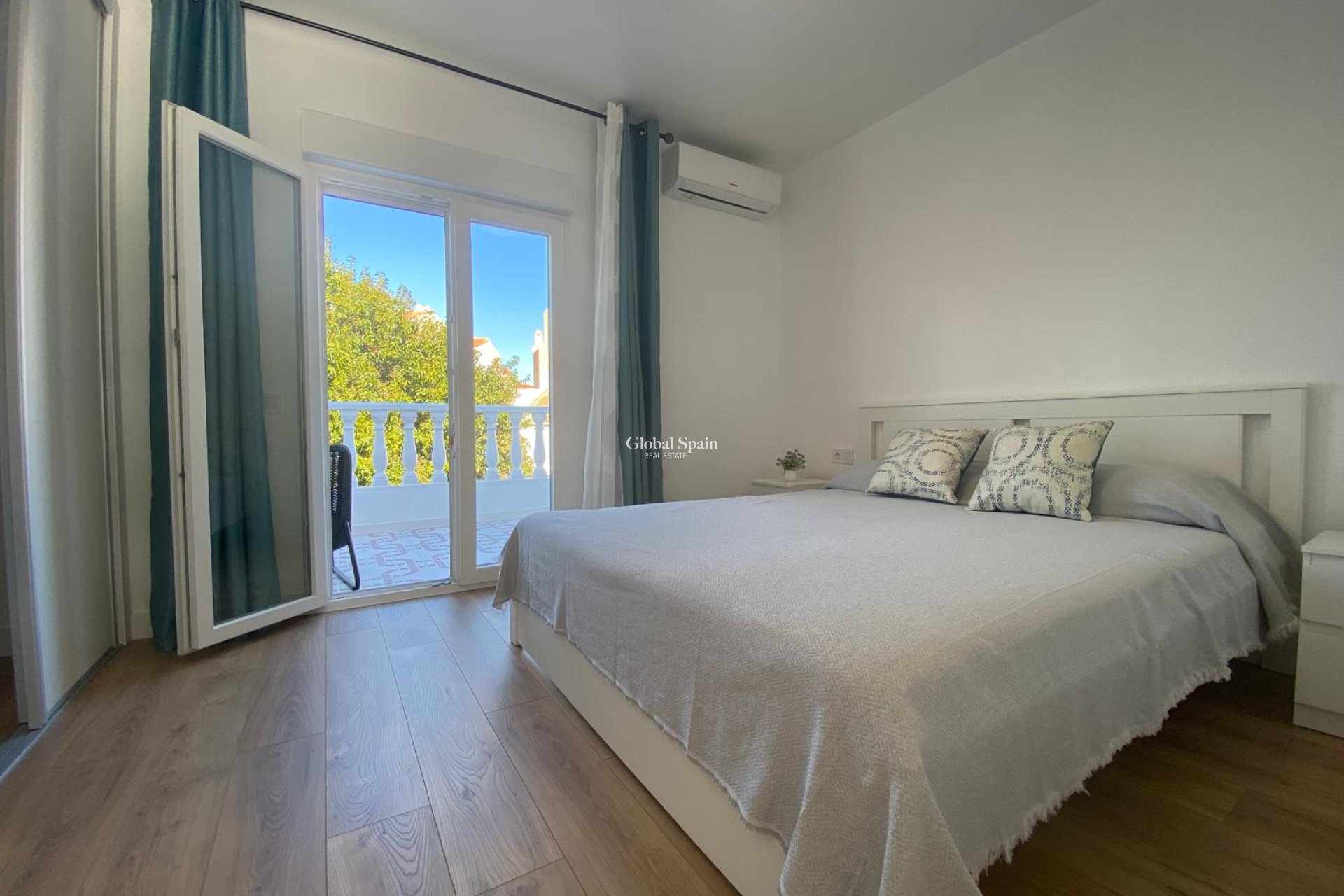 Venta - CASA -
TORREVIEJA - Costa Blanca