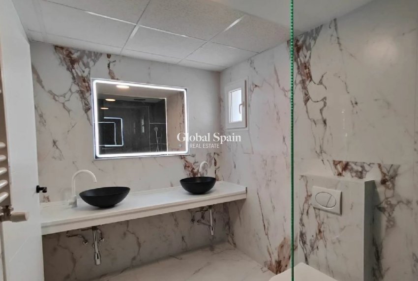 Venta - CASA -
TORREVIEJA - Costa Blanca