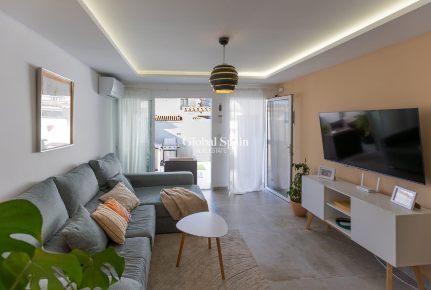 Venta - CASA -
TORREVIEJA - Costa Blanca