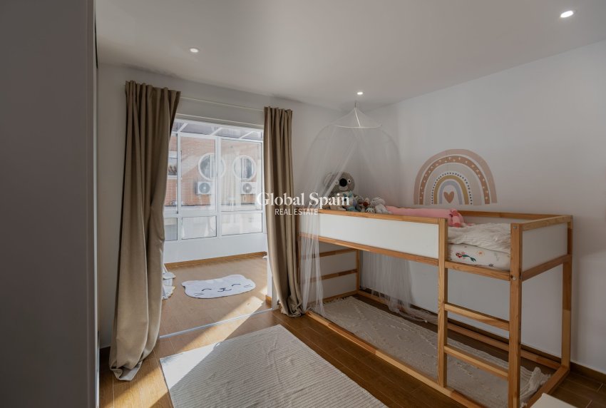 Venta - CASA -
TORREVIEJA - Costa Blanca