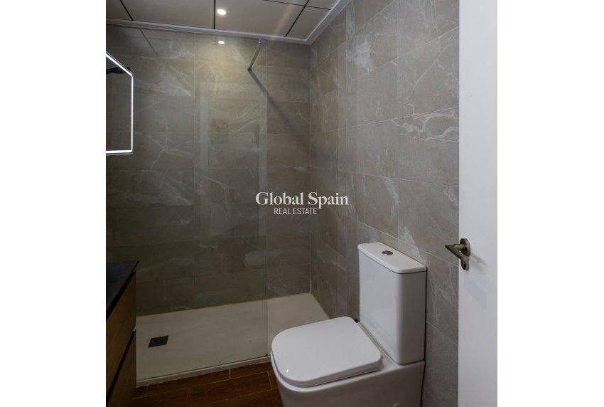 Venta - CASA -
TORREVIEJA - Costa Blanca