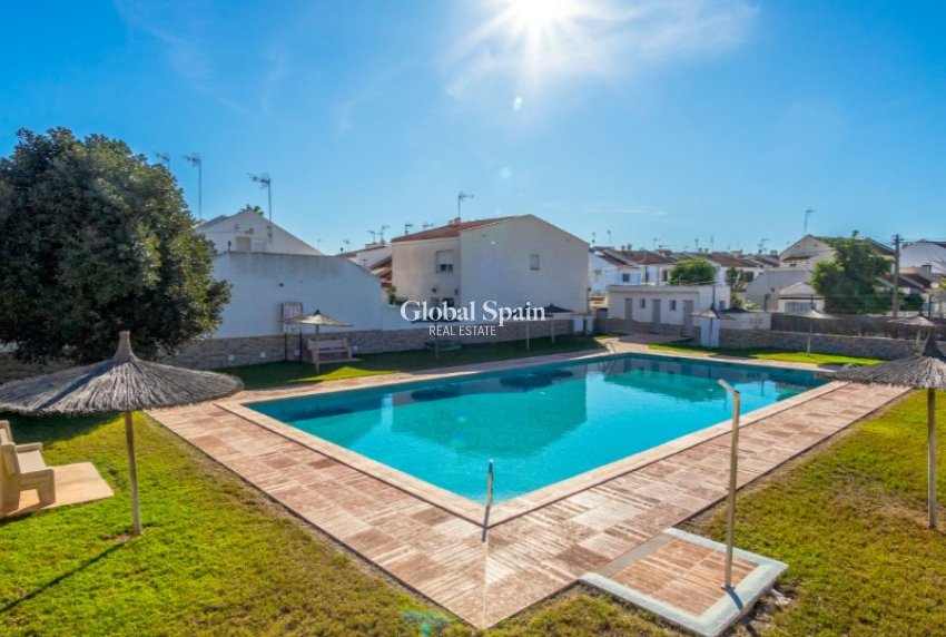 Venta - CASA -
TORREVIEJA - Costa Blanca