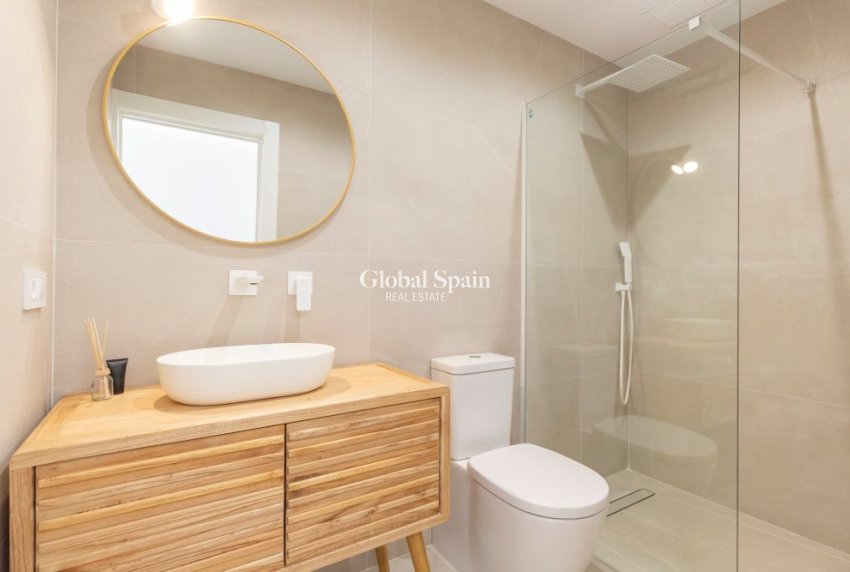 Venta - CASA -
TORREVIEJA - Costa Blanca