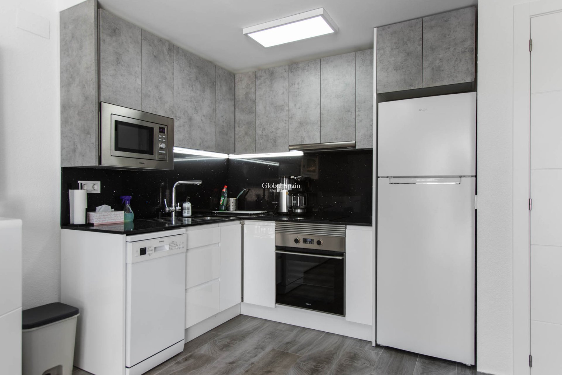 Venta - CASA -
TORREVIEJA - Costa Blanca