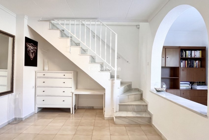 Venta - CASA -
TORREVIEJA - Costa Blanca