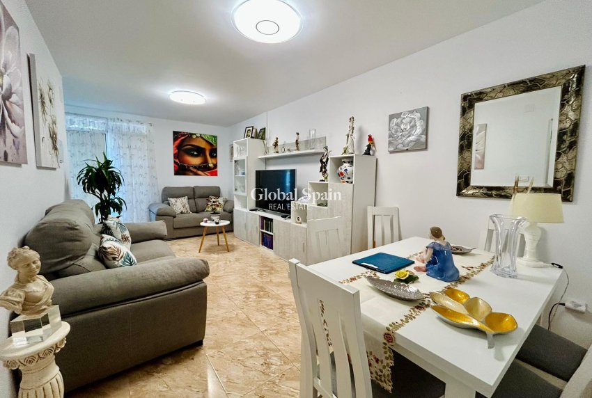 Venta - CASA -
TORREVIEJA - Costa Blanca