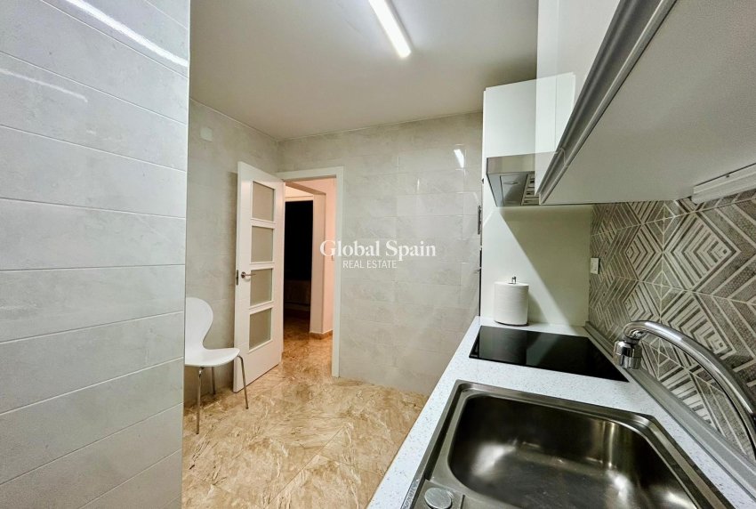 Venta - CASA -
TORREVIEJA - Costa Blanca