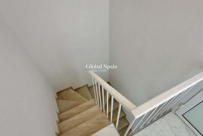 Venta - CASA -
TORREVIEJA - Costa Blanca