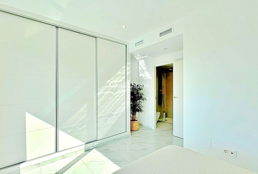 Venta - CASA -
TORREVIEJA - Costa Blanca