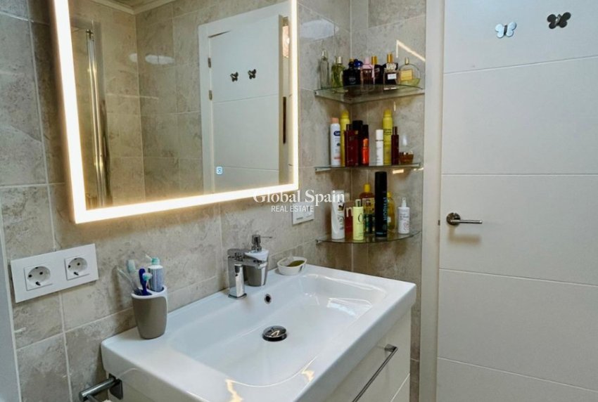 Venta - CASA -
TORREVIEJA - Costa Blanca