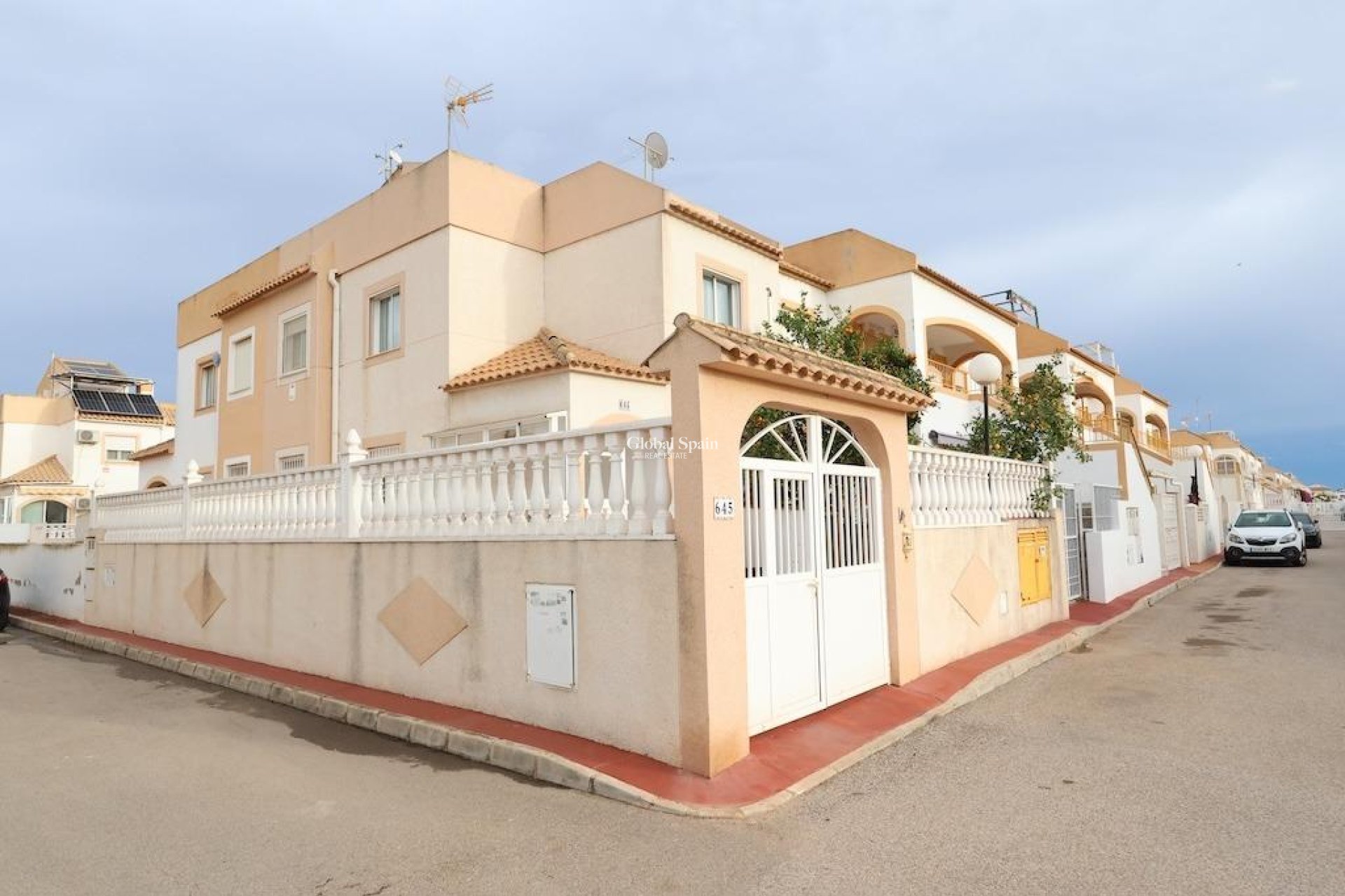 Venta - CASA -
TORREVIEJA - Costa Blanca