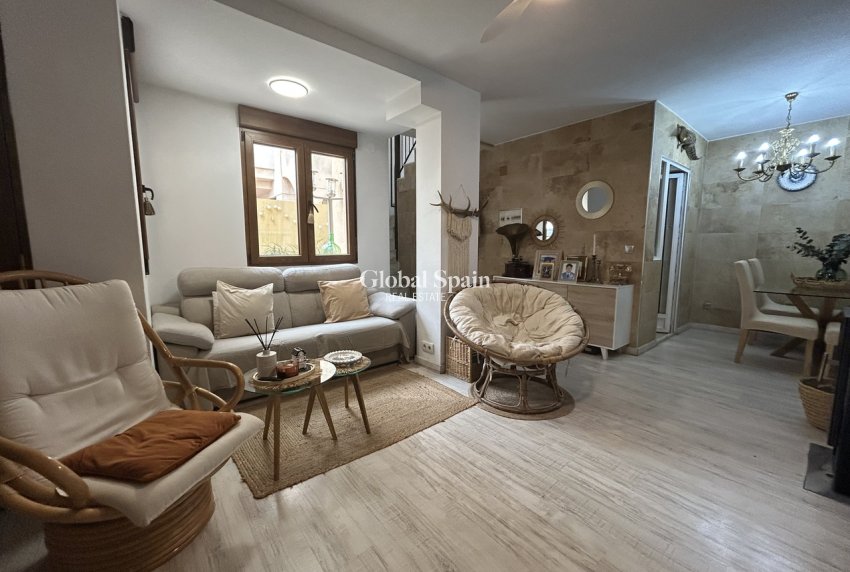 Venta - CASA -
TORREVIEJA - Costa Blanca