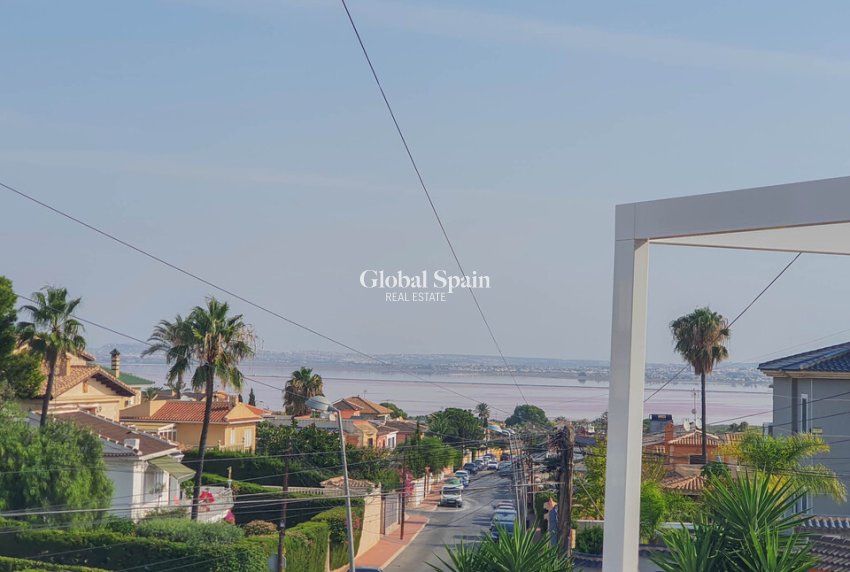 Venta - CASA -
TORREVIEJA - Costa Blanca