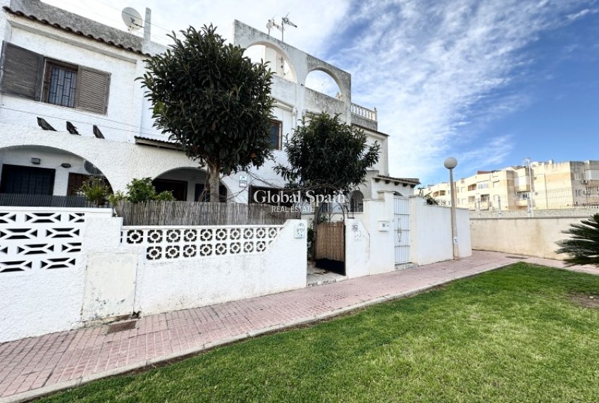 Venta - CASA -
TORREVIEJA - Costa Blanca