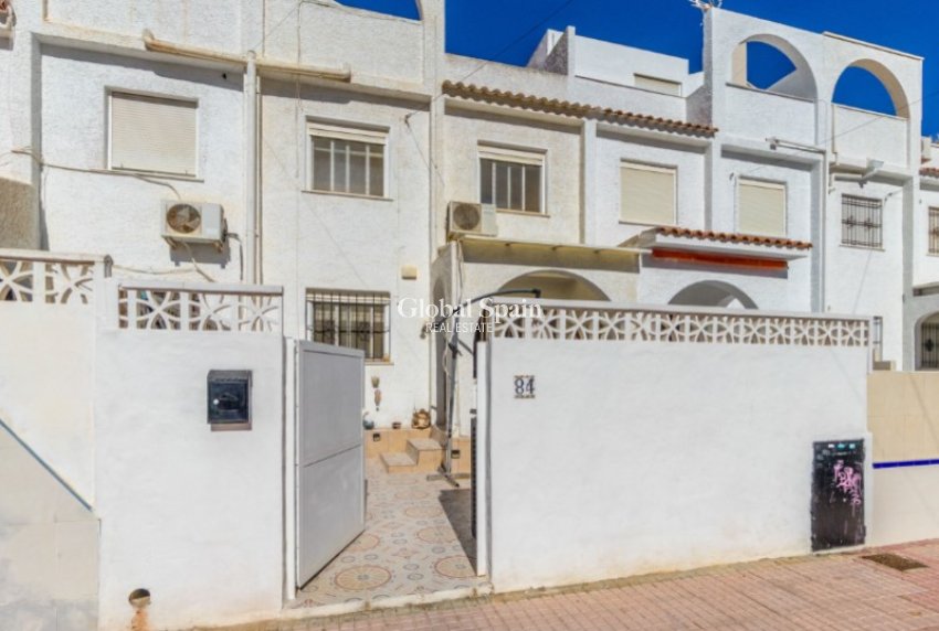 Venta - CASA -
TORREVIEJA - Costa Blanca