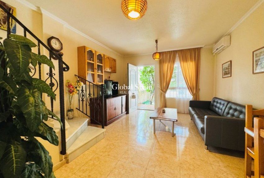 Venta - CASA -
TORREVIEJA - Costa Blanca