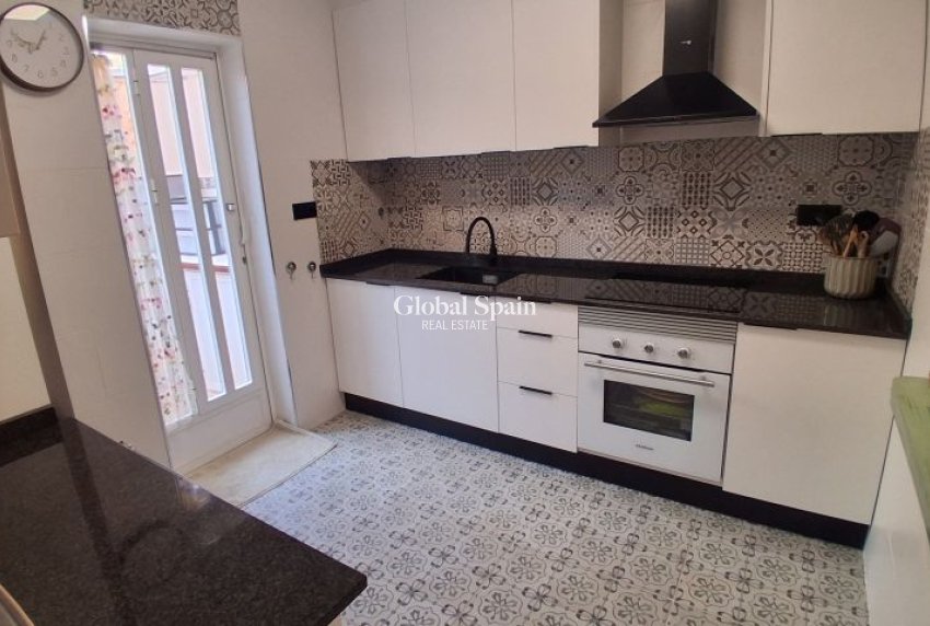 Venta - CASA -
TORREVIEJA - Costa Blanca