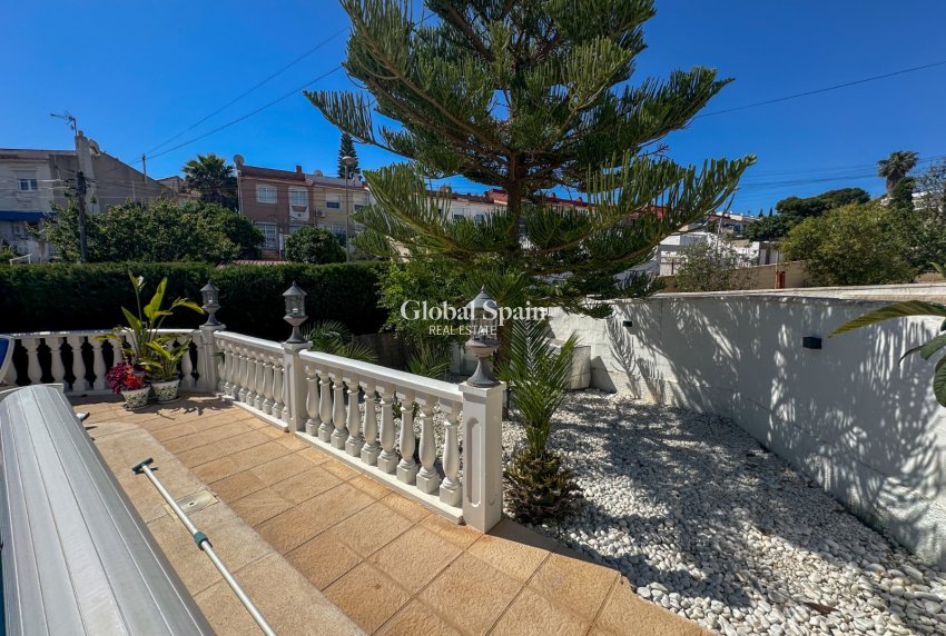Venta - CASA -
TORREVIEJA - Costa Blanca