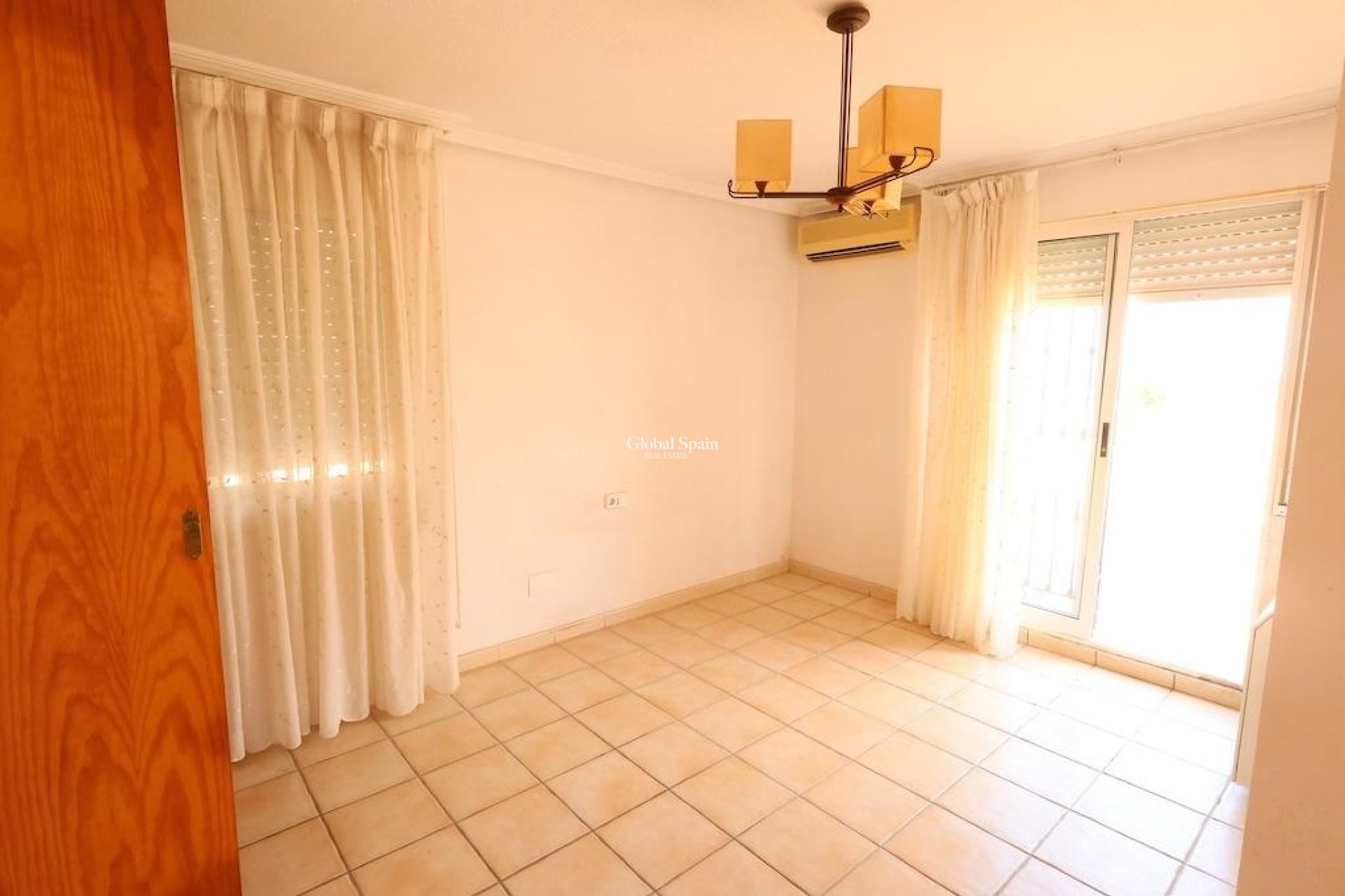 Venta - CASA -
TORREVIEJA - Costa Blanca