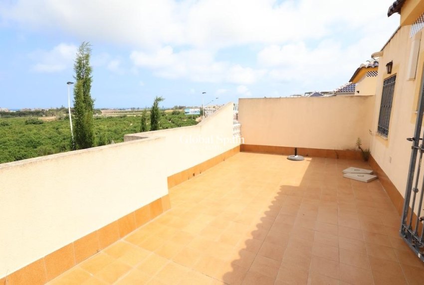 Venta - CASA -
TORREVIEJA - Costa Blanca