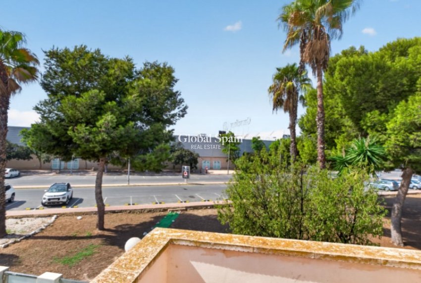Venta - CASA -
TORREVIEJA - Costa Blanca