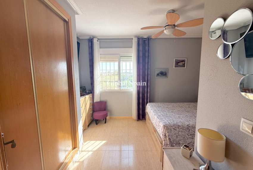 Venta - CASA -
TORREVIEJA - El limonar