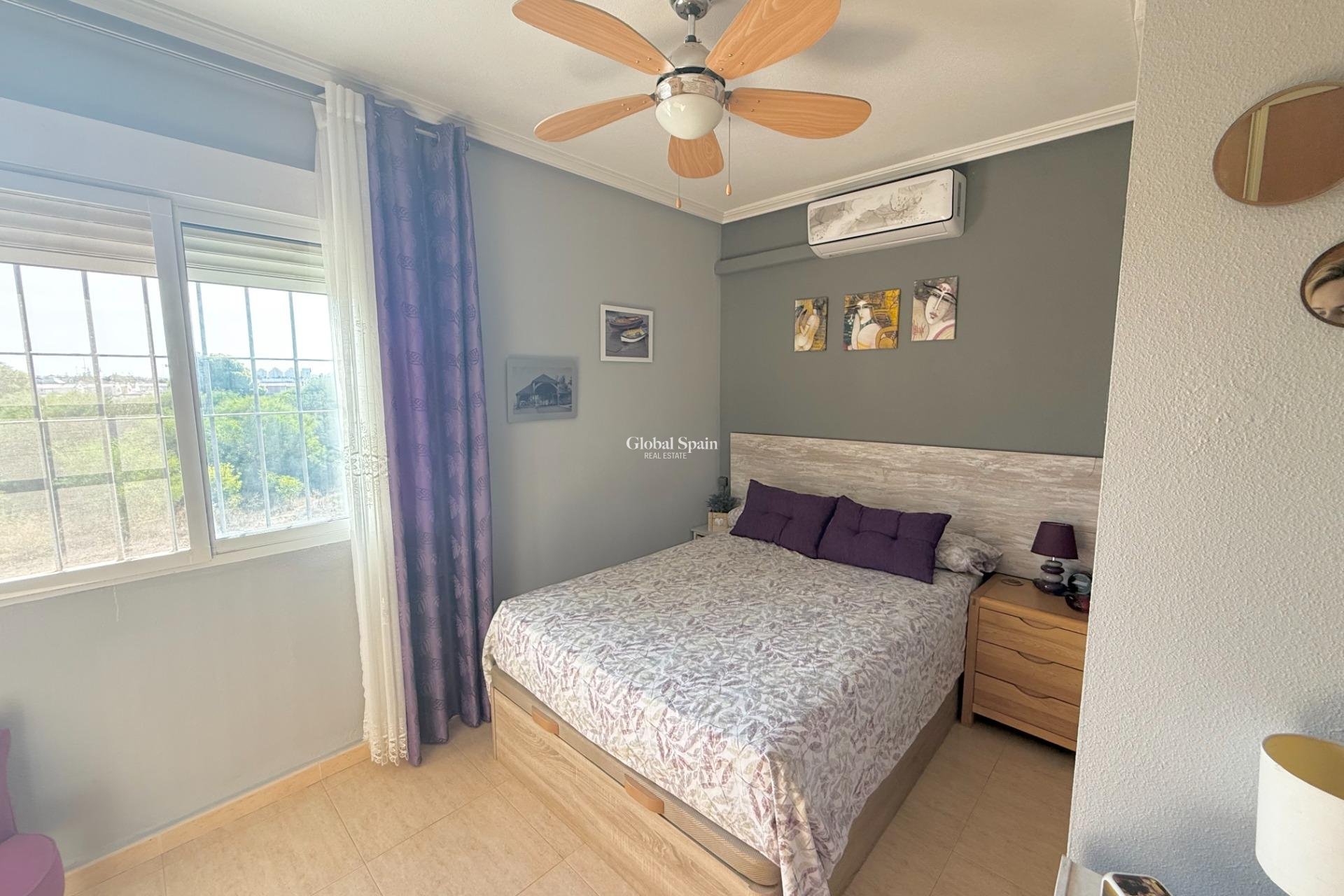 Venta - CASA -
TORREVIEJA - El limonar