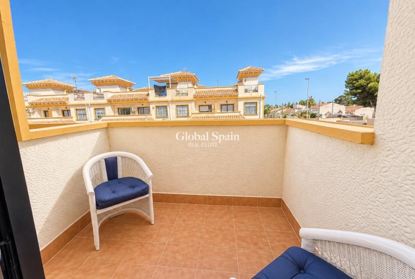 Venta - CASA -
TORREVIEJA - El limonar