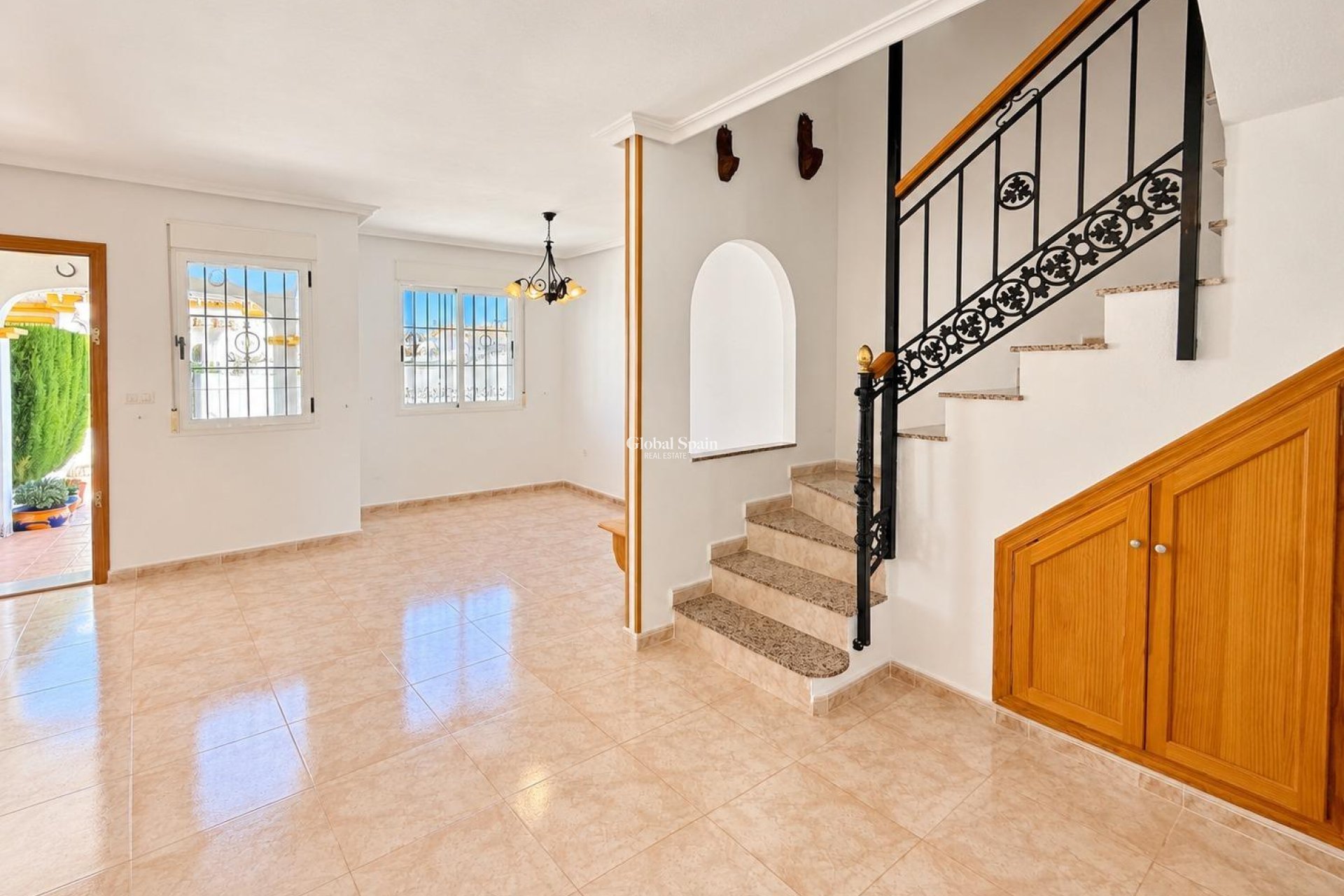 Venta - CASA -
TORREVIEJA - El limonar