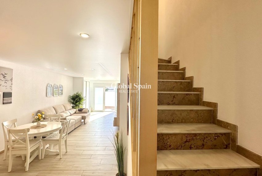 Venta - CASA -
TORREVIEJA - Estacion de autobuses