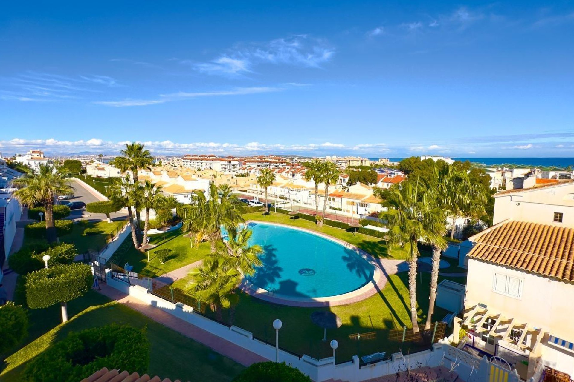Venta - CASA -
TORREVIEJA - La Mata
