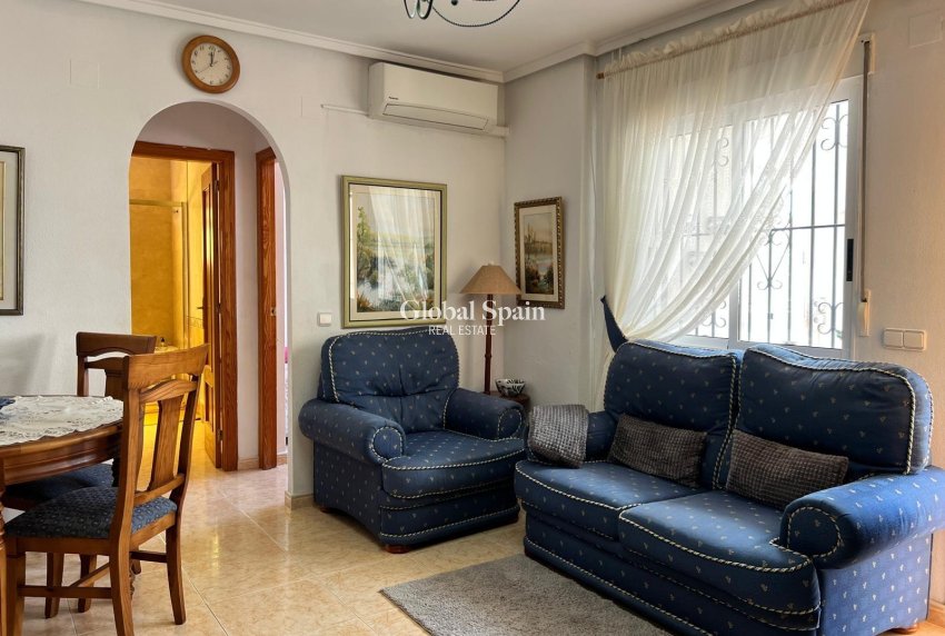 Venta - CASA -
TORREVIEJA - La Mata