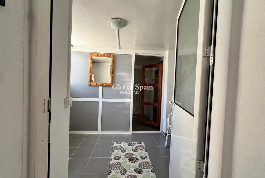 Venta - CASA -
TORREVIEJA - La Mata