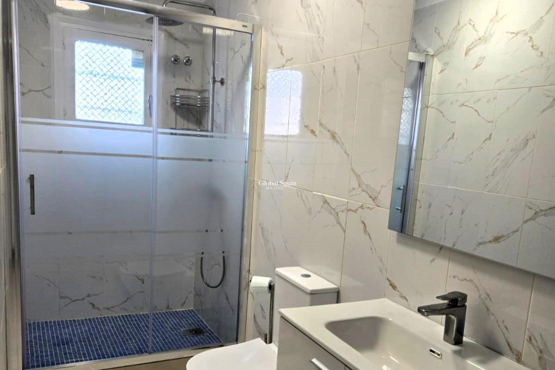 Venta - CASA -
TORREVIEJA - La Mata
