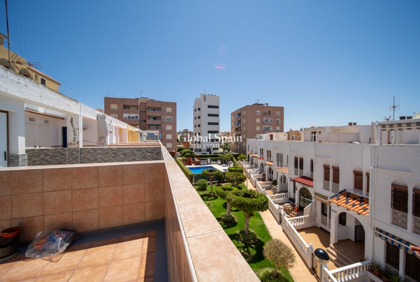 Venta - CASA -
TORREVIEJA - La Mata