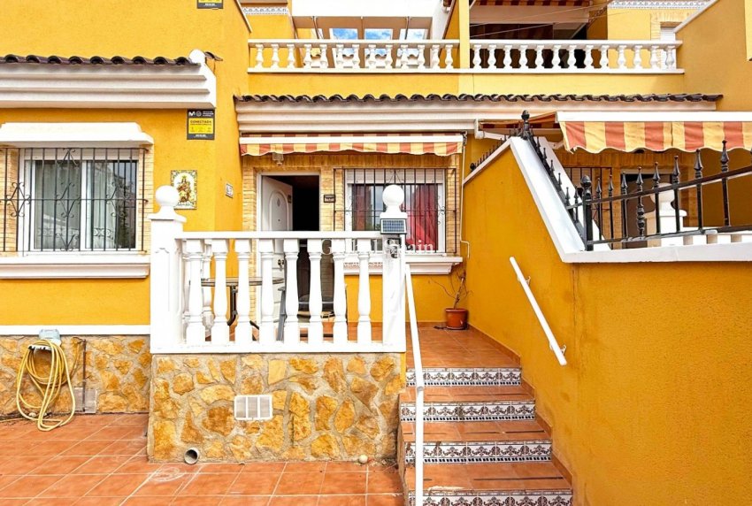 Venta - Casa -
TORREVIEJA - La Siesta - El Salado -  Torreta