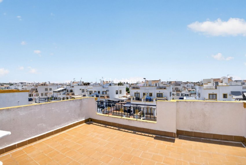 Venta - CASA -
TORREVIEJA - La Siesta - El Salado - Torreta
