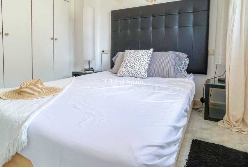 Venta - CASA -
TORREVIEJA - La Siesta - El Salado -  Torreta