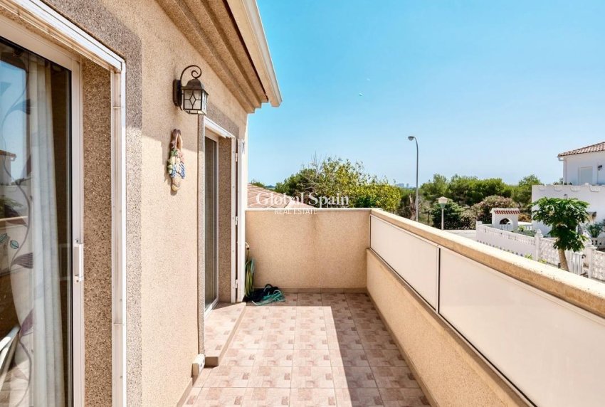 Venta - CASA -
TORREVIEJA - La Siesta - El Salado - Torreta