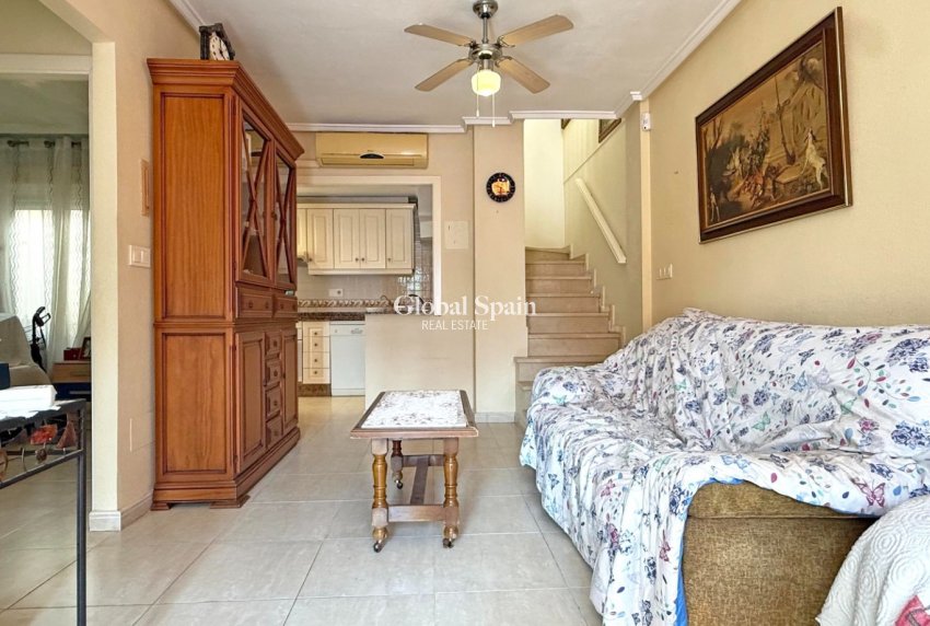 Venta - Casa -
TORREVIEJA - La Siesta - El Salado -  Torreta