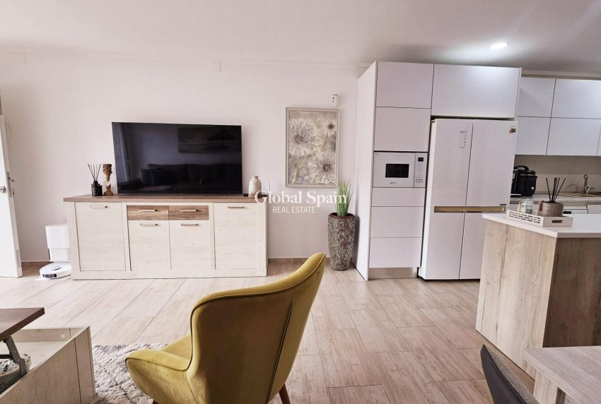 Venta - CASA -
TORREVIEJA - La Siesta