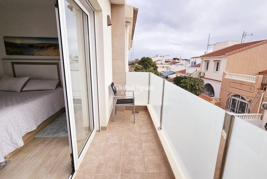 Venta - CASA -
TORREVIEJA - La Siesta