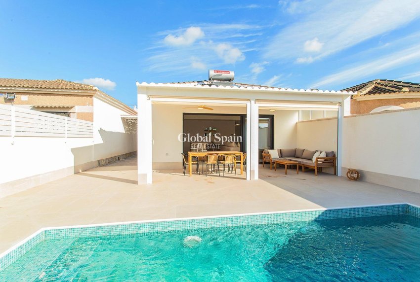 Venta - CASA -
TORREVIEJA - La Siesta