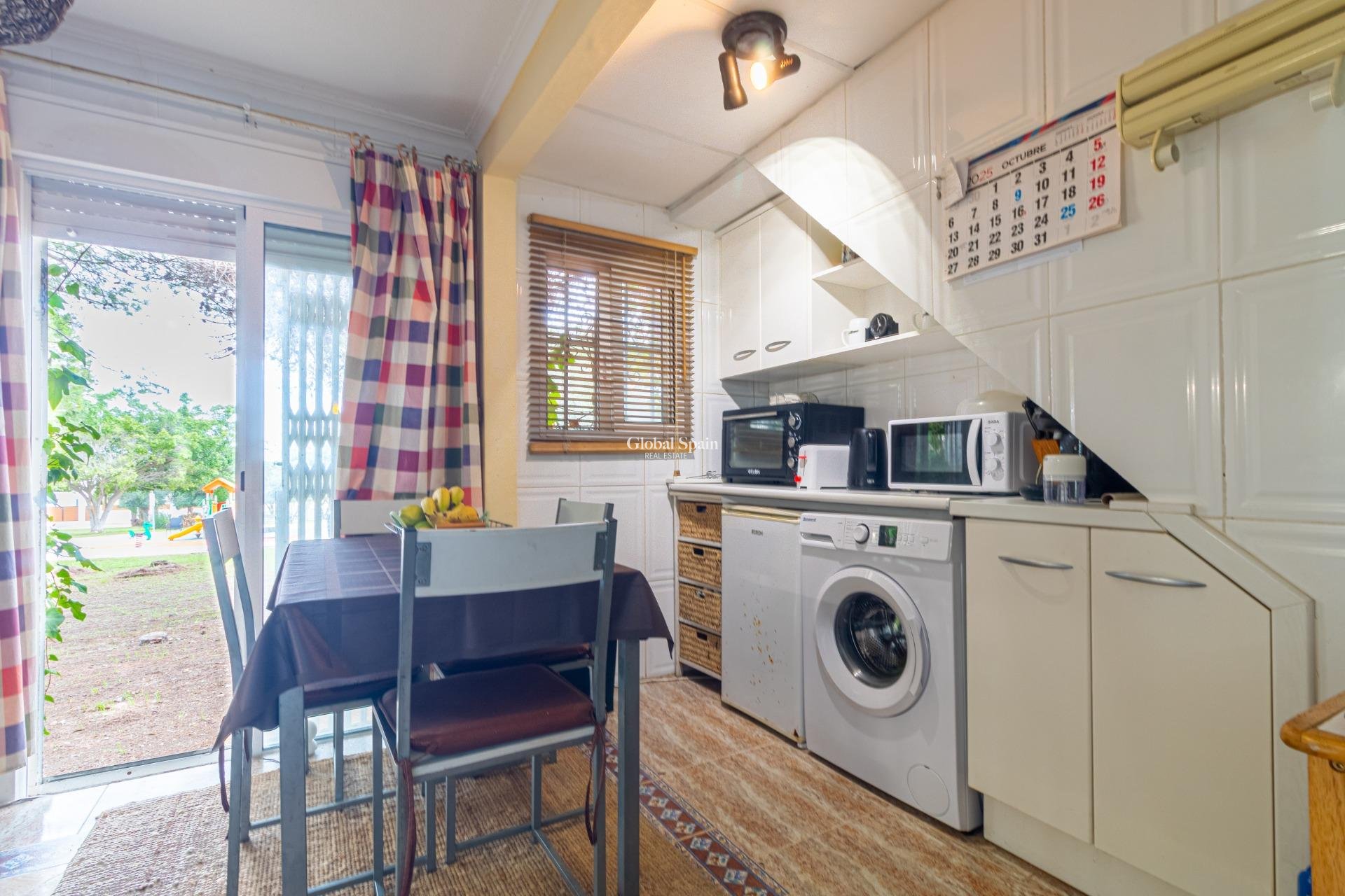 Venta - Casa -
TORREVIEJA - LOS BALCONES - LOS ALTOS