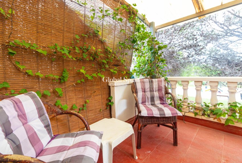 Venta - Casa -
TORREVIEJA - LOS BALCONES - LOS ALTOS