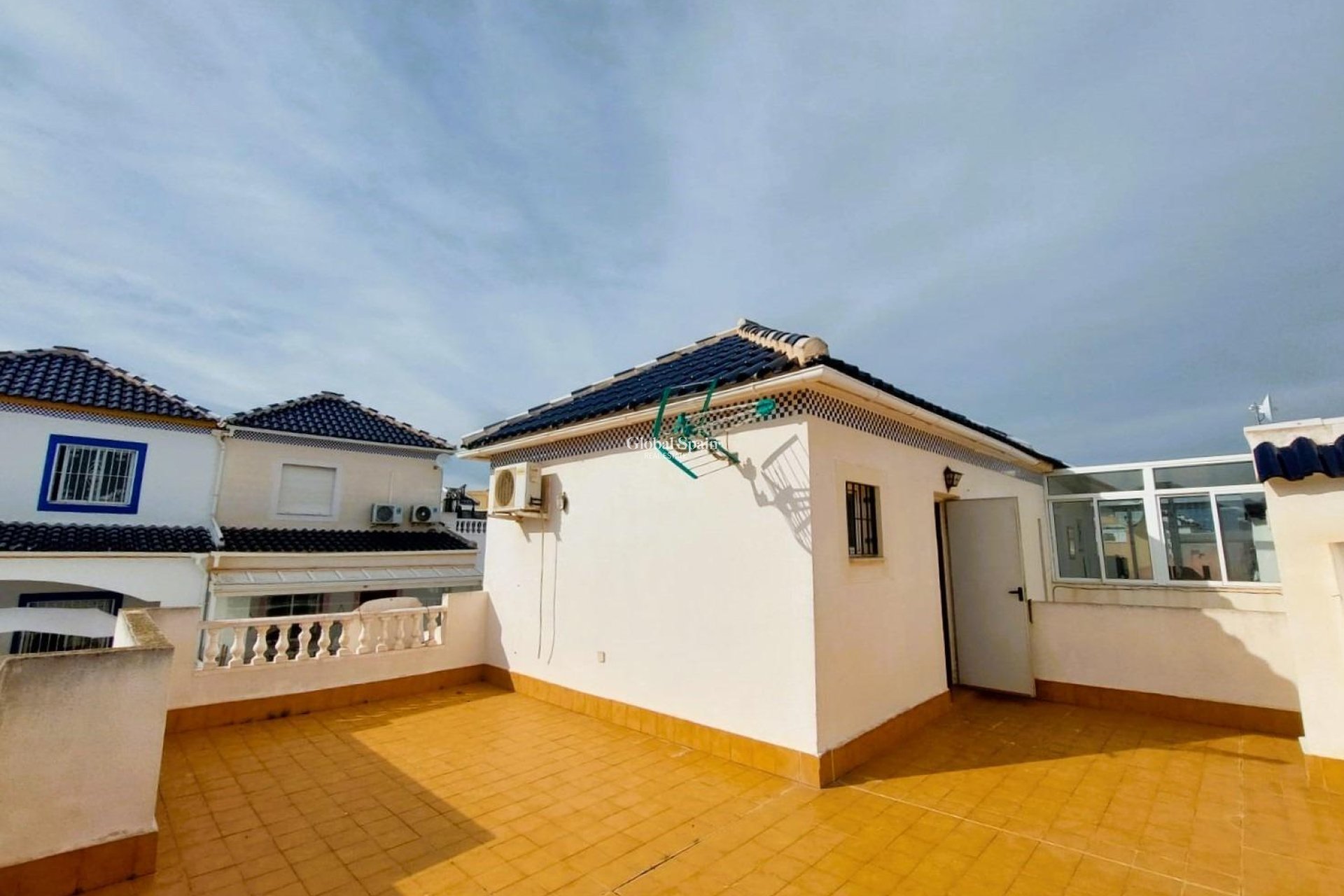 Venta - Casa -
TORREVIEJA - LOS BALCONES - LOS ALTOS