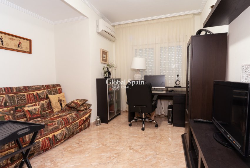 Venta - CASA -
TORREVIEJA - LOS BALCONES - LOS ALTOS