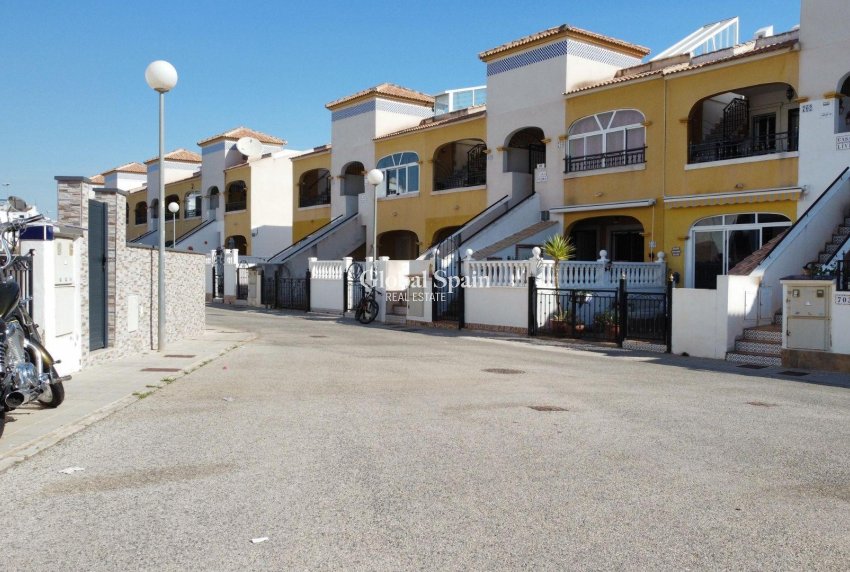 Venta - CASA -
TORREVIEJA - LOS BALCONES - LOS ALTOS