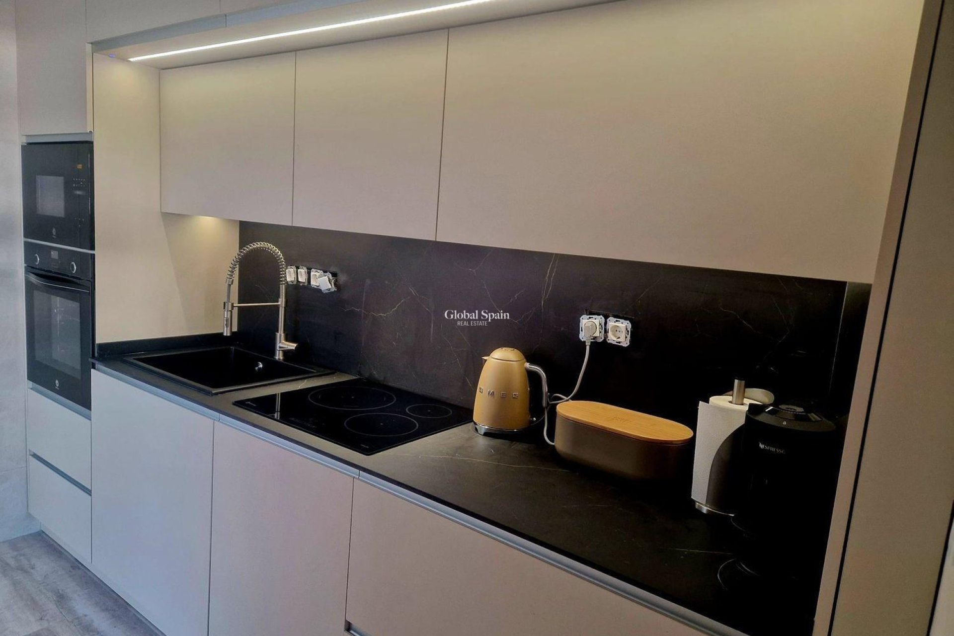 Venta - CASA -
TORREVIEJA - LOS BALCONES - LOS ALTOS